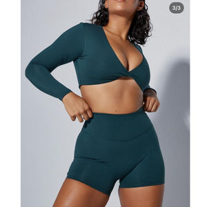 Crop Shop Boutique Hunter Green Long Sleeve Small